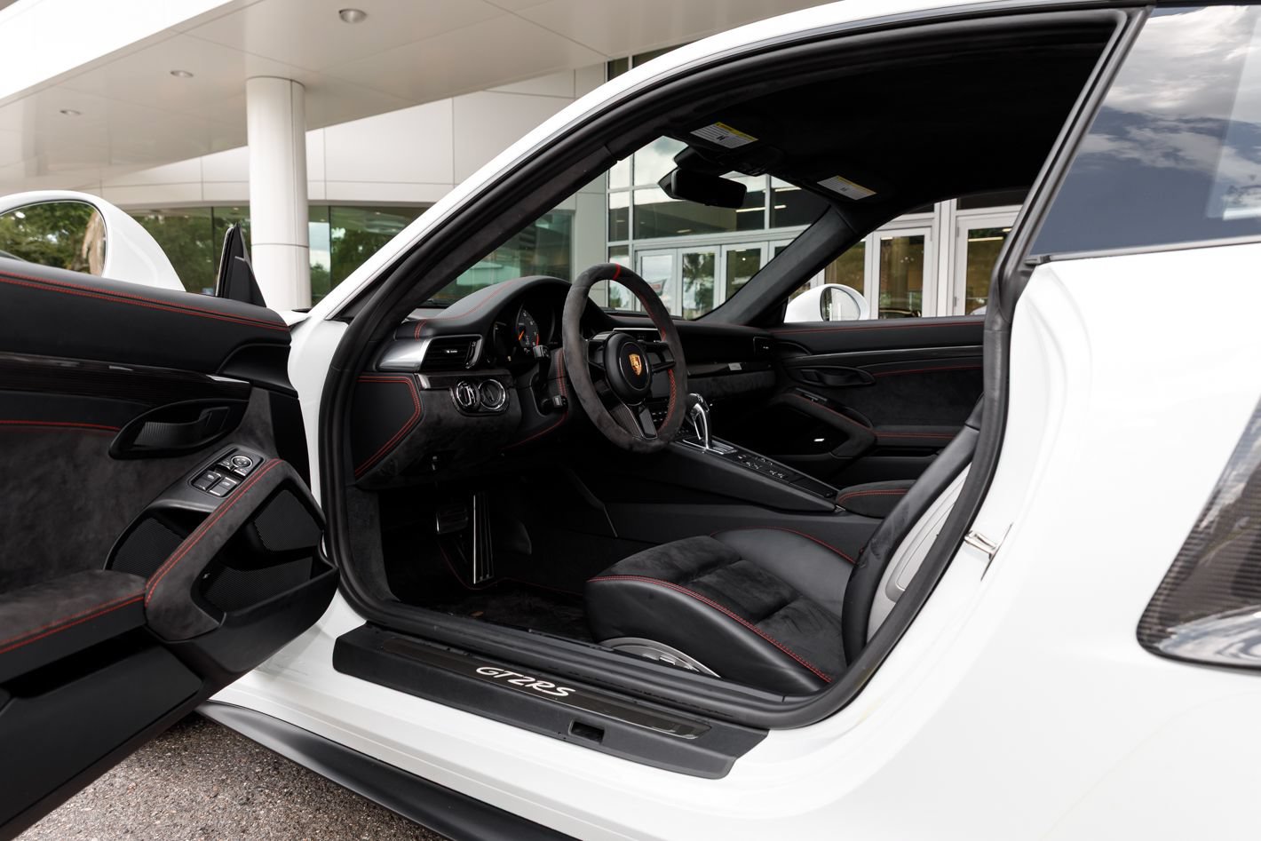 Used 2018 Porsche 911 GT2 RS w/ Weissach Package RWD image 52