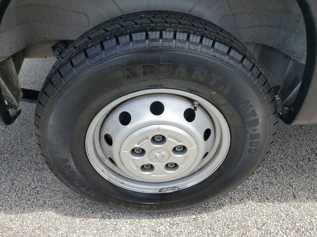 Used 2023 RAM ProMaster 2500 FWD image 9