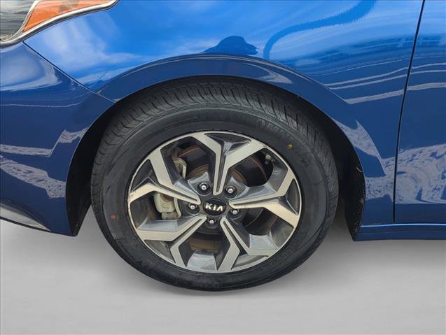 Used 2020 Kia Forte LXS FWD image 25