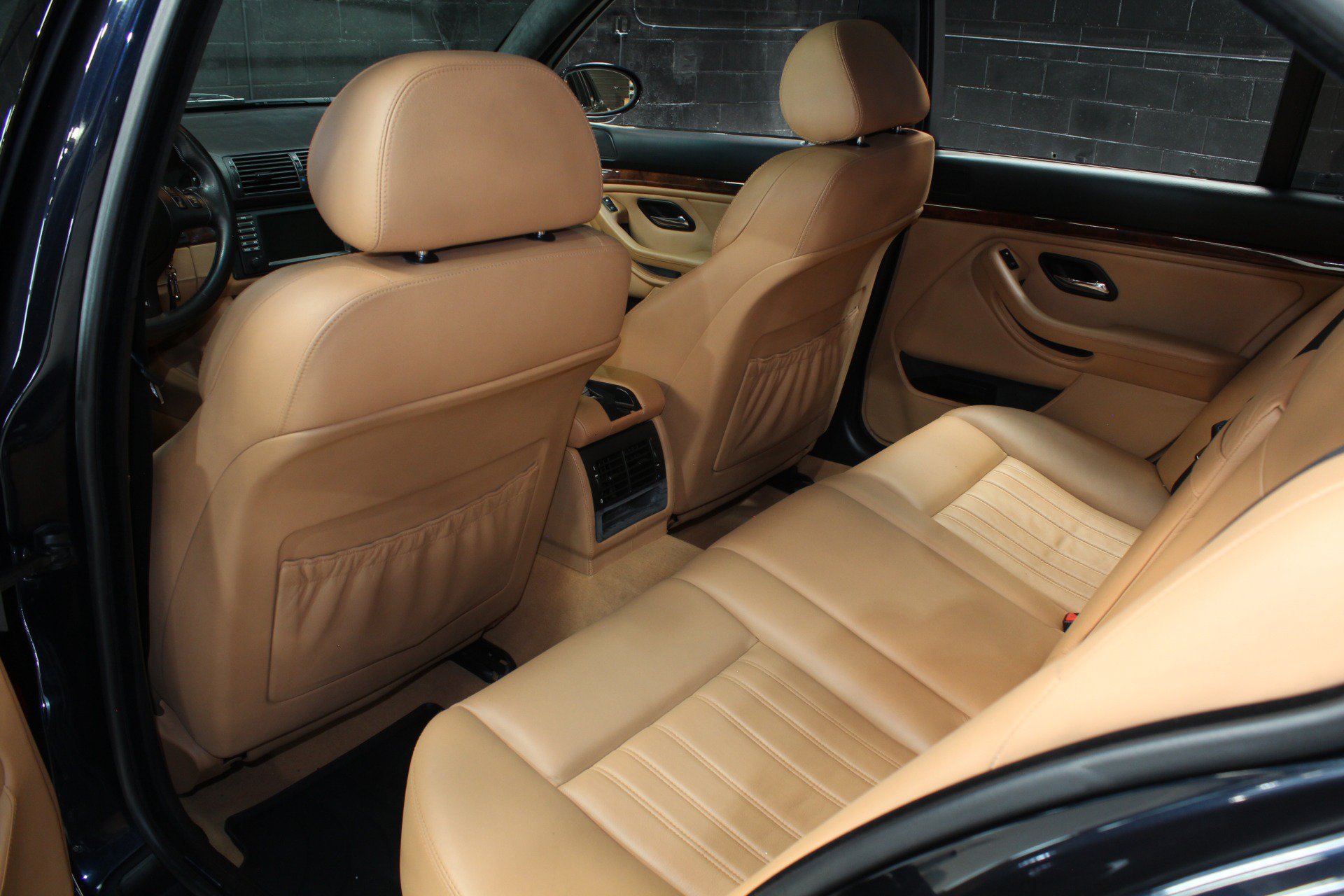 Used 2002 BMW M5 RWD image 46