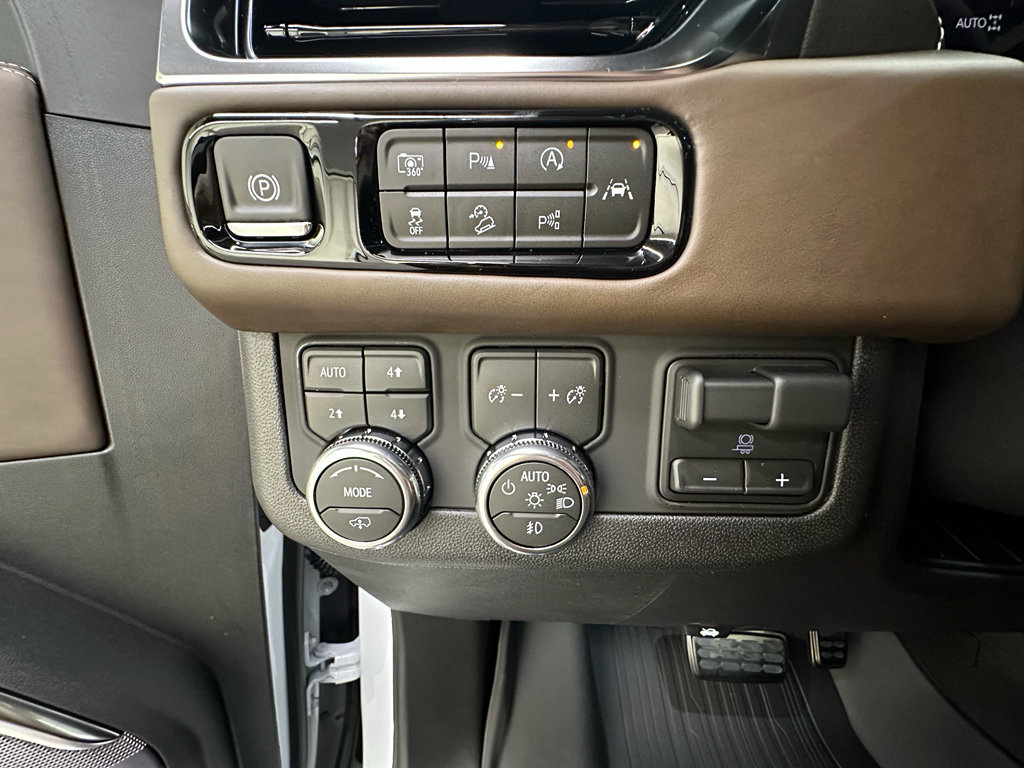 New 2026 GMC Yukon Denali Ultimate AWD/4WD image 25