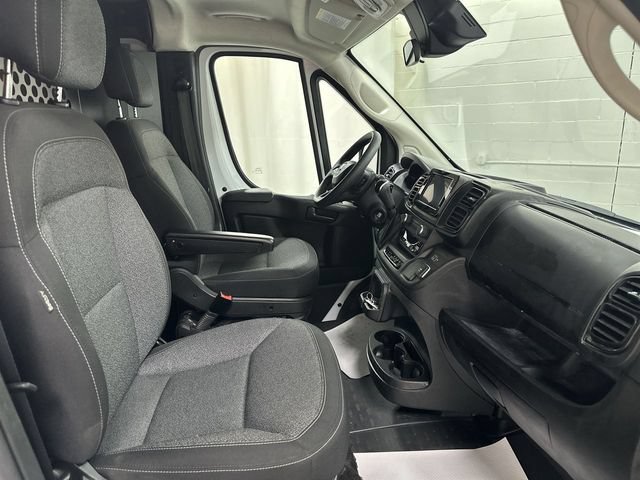 Used 2025 RAM ProMaster 2500 w/ U-Haul Equipment Group FWD image 17