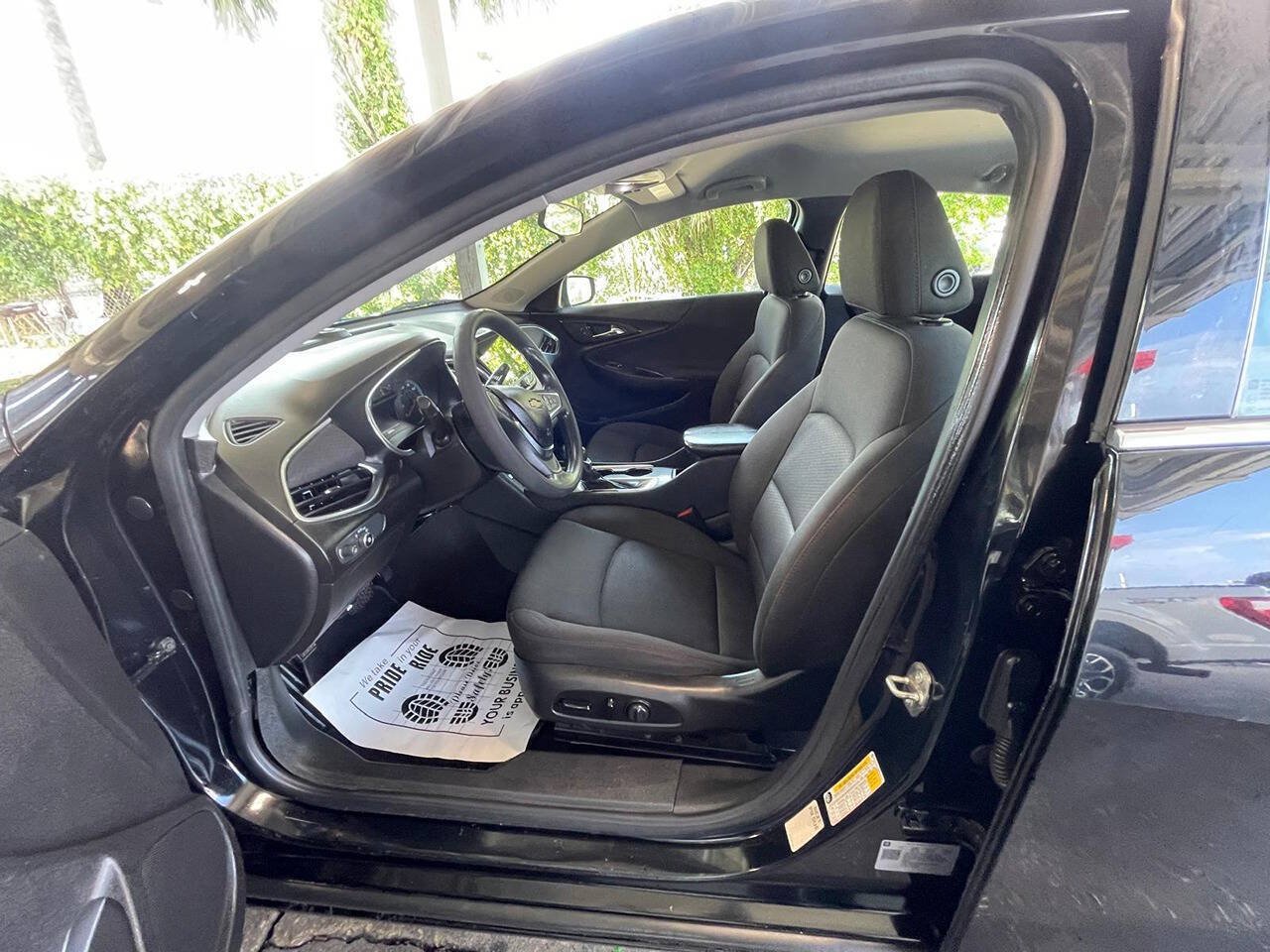 Used 2021 Chevrolet Malibu LT FWD image 7