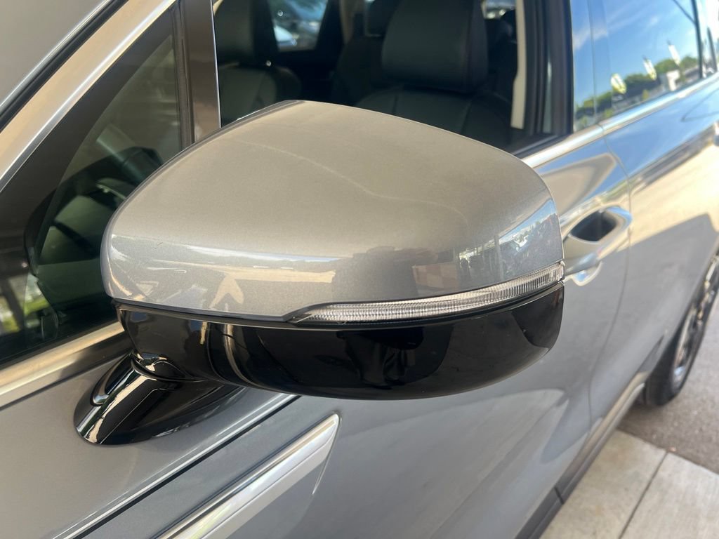 Certified 2025 Kia Sorento S w/ Panoramic Sunroof Package FWD image 30