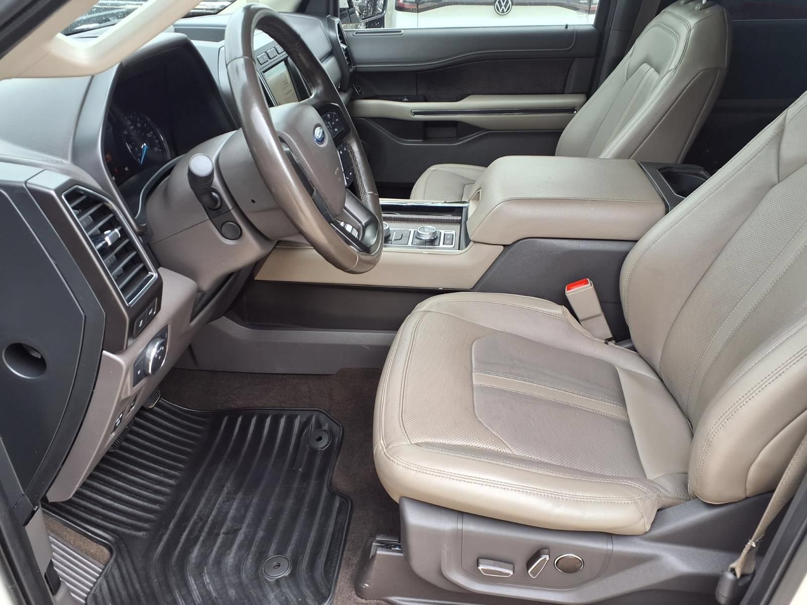 Used 2019 Ford Expedition Limited w/ Texas Edition Package AWD/4WD image 13
