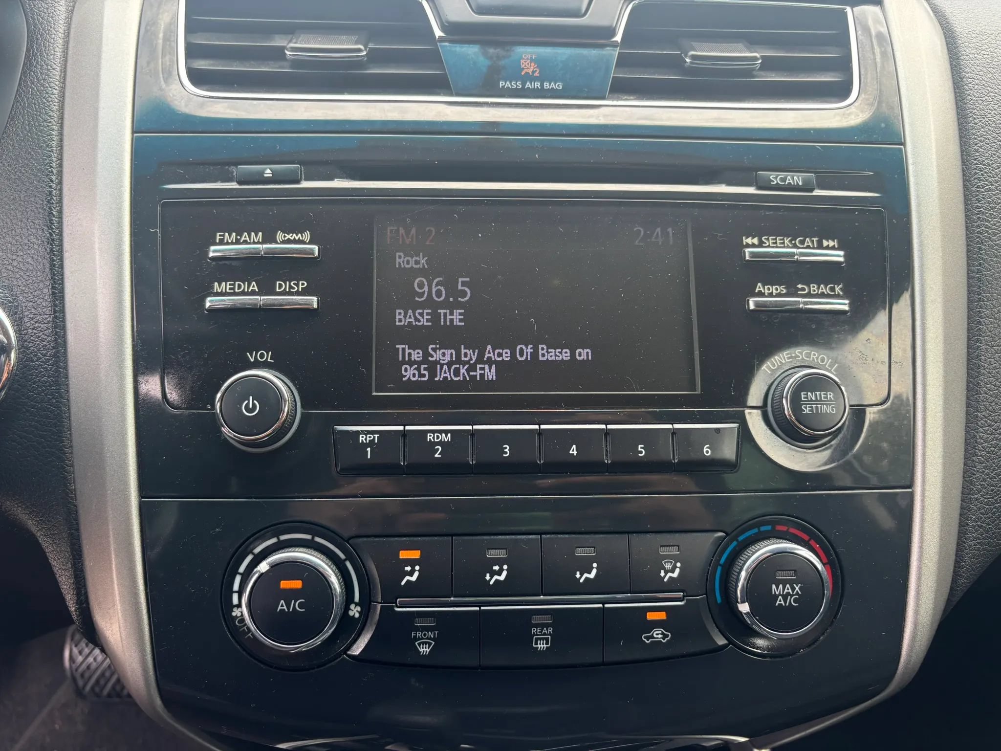 Used 2015 Nissan Altima 2.5 S w/ Power Driver Seat Package FWD image 16