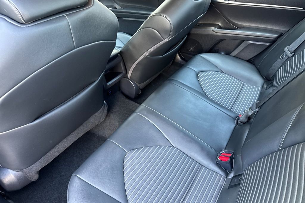 Certified 2023 Toyota Camry SE w/ Blackout Package (TMS) image 11