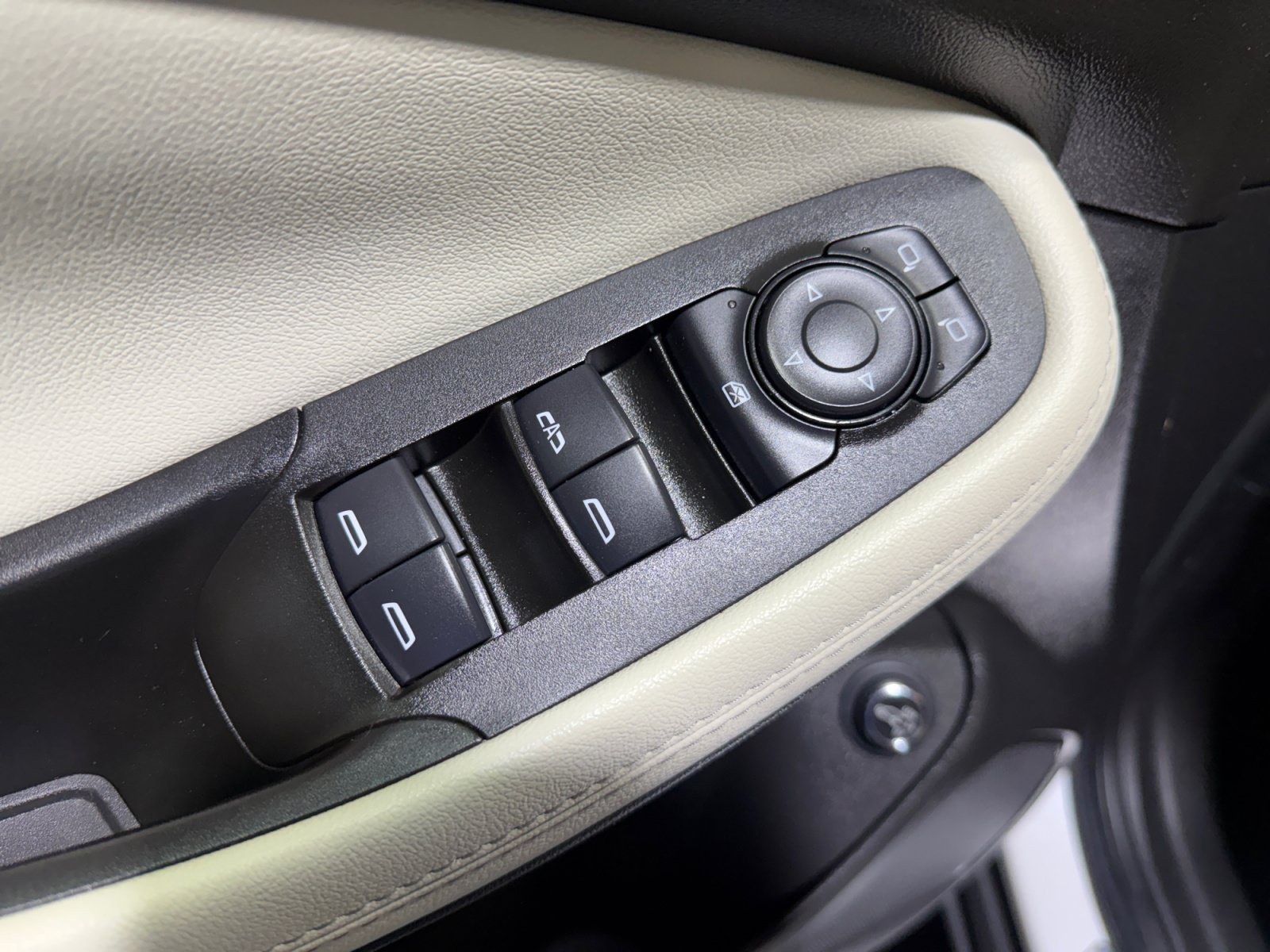 Used 2022 Buick Encore GX Select FWD image 17