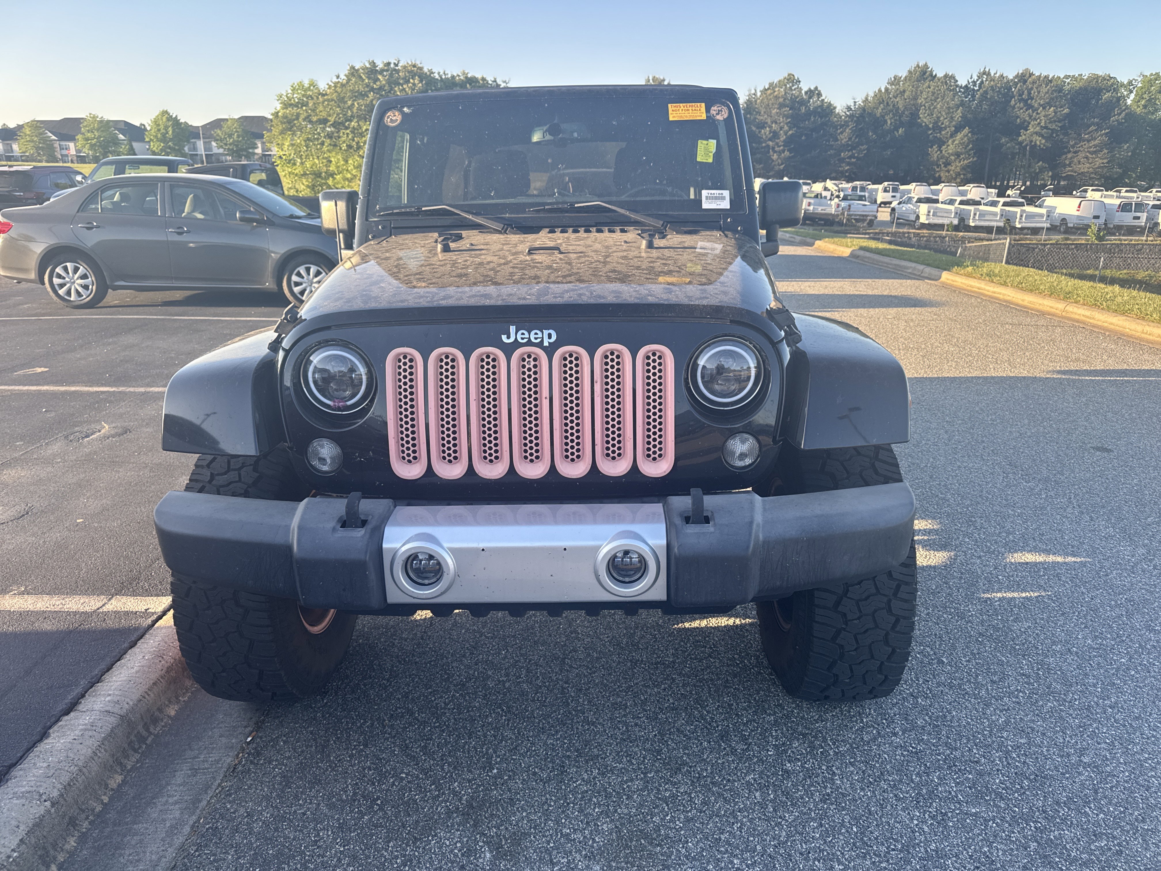 Used 2015 Jeep Wrangler Unlimited Sahara w/ Connectivity Group image 3