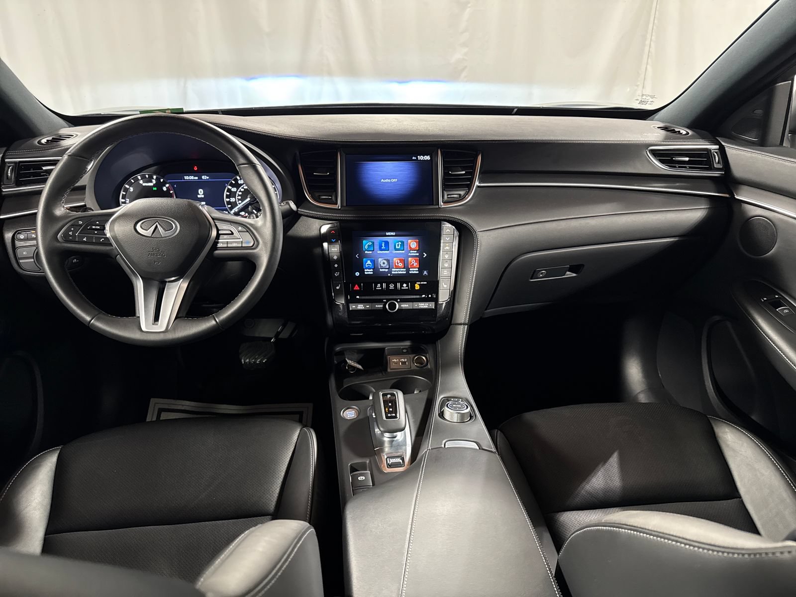 Certified 2025 INFINITI QX55 Luxe w/ Cargo Package AWD/4WD image 4