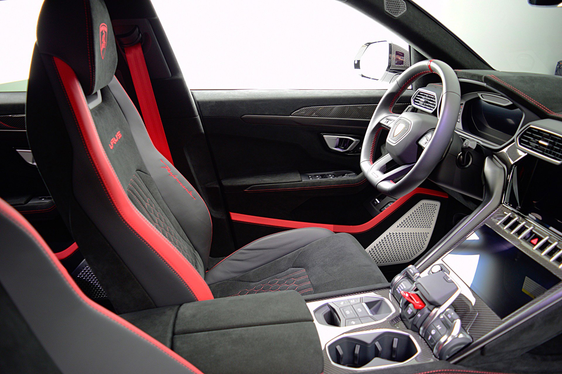 Used 2024 Lamborghini Urus Performante image 37