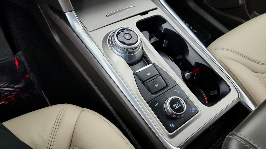 Used 2021 Ford Explorer Platinum w/ Equipment Group 601A image 17