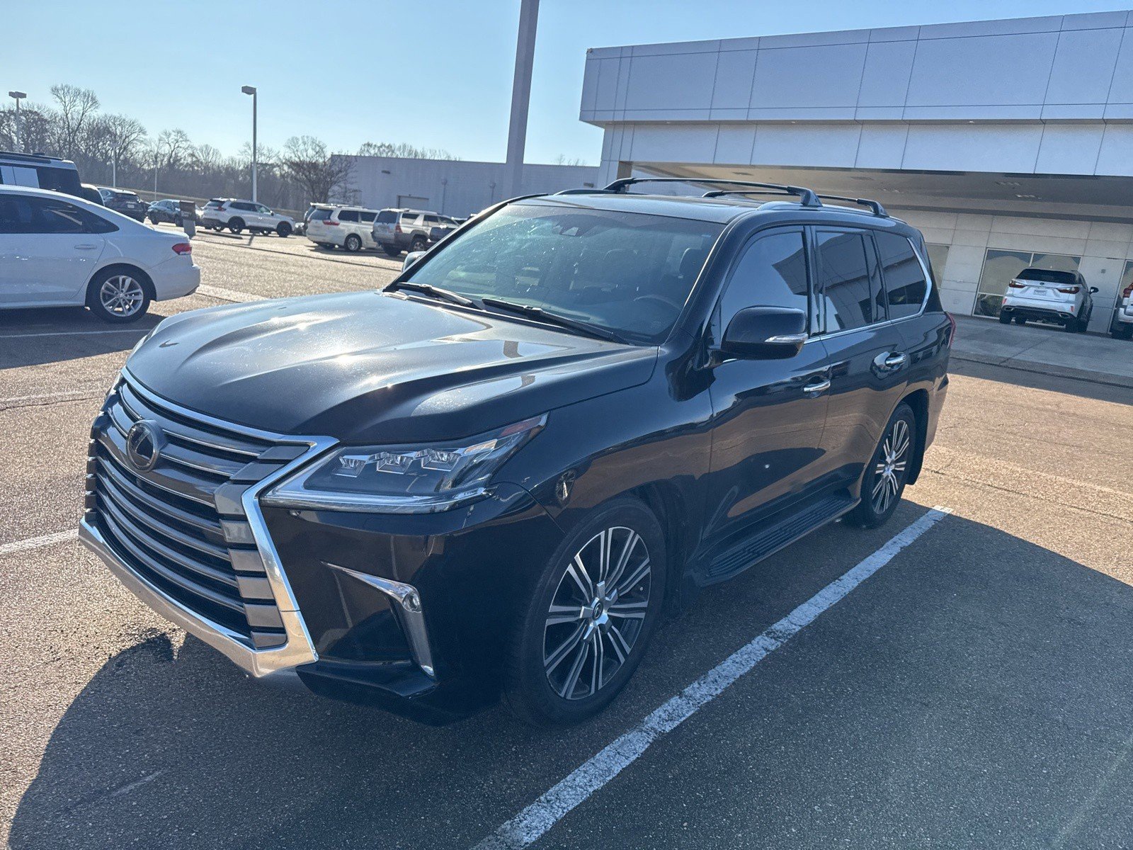 Used 2021 Lexus LX 570 4WD w/ Luxury Package