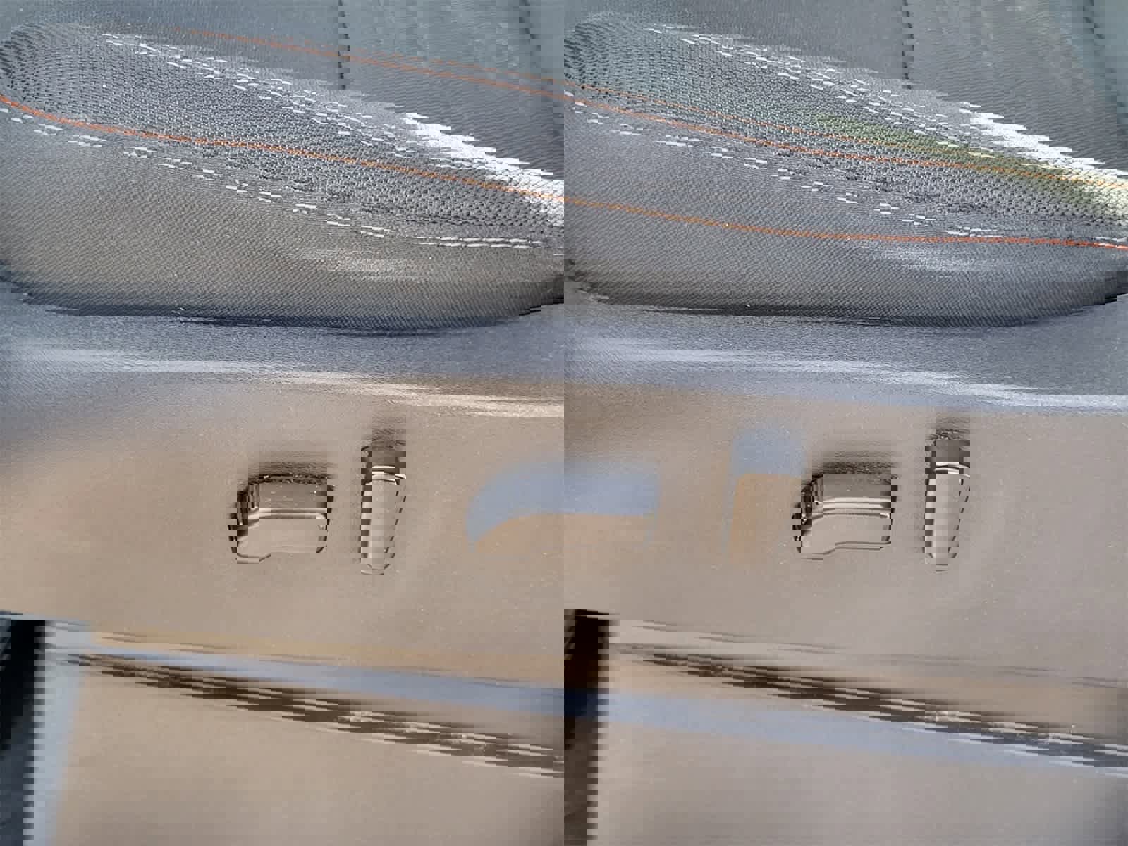 Used 2023 Nissan Frontier PRO-4X w/ Technology Package image 11