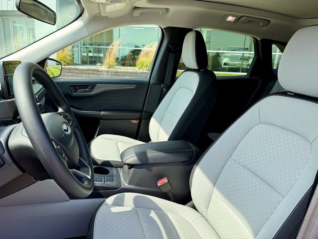New 2025 Ford Escape Active image 9