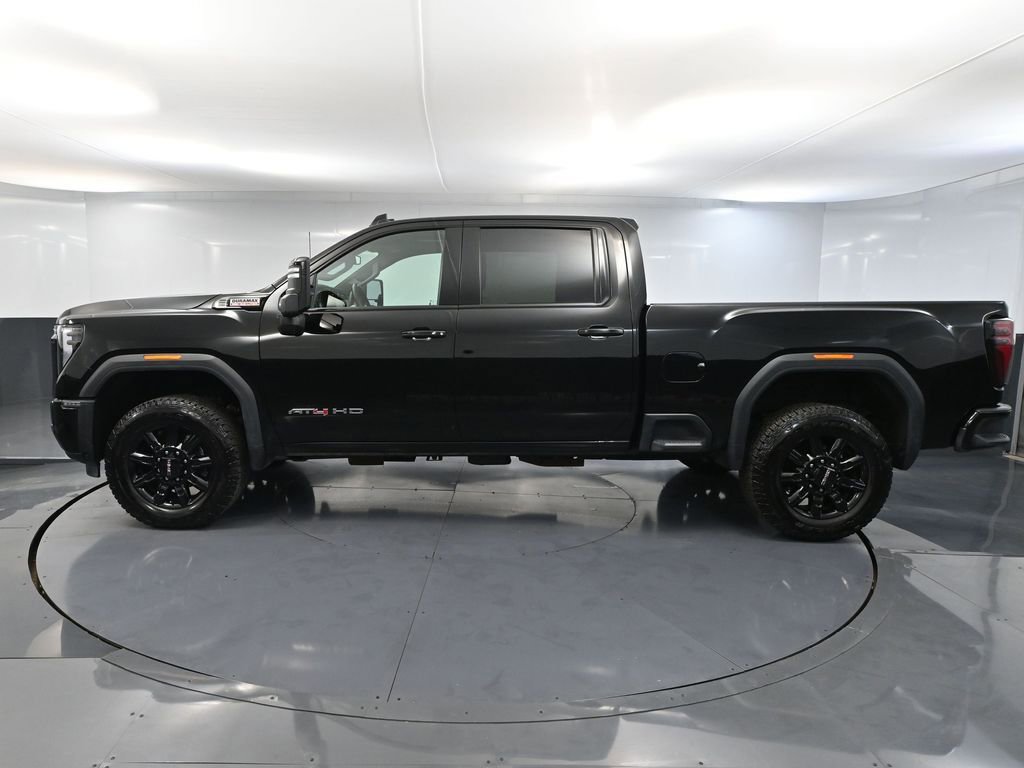 Used 2025 GMC Sierra 3500 AT4 image 10