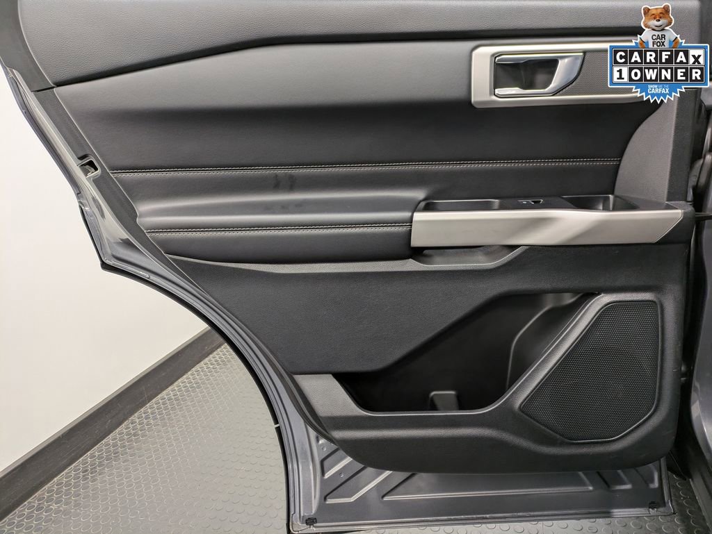 Used 2022 Ford Explorer XLT image 22