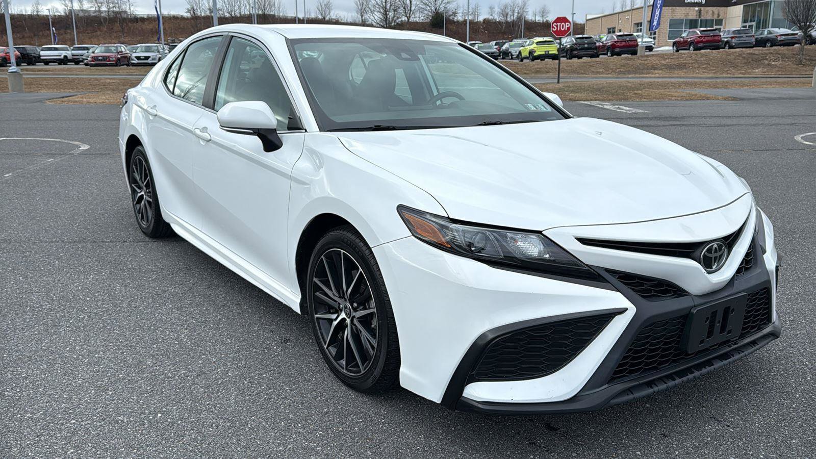 Used 2022 Toyota Camry SE