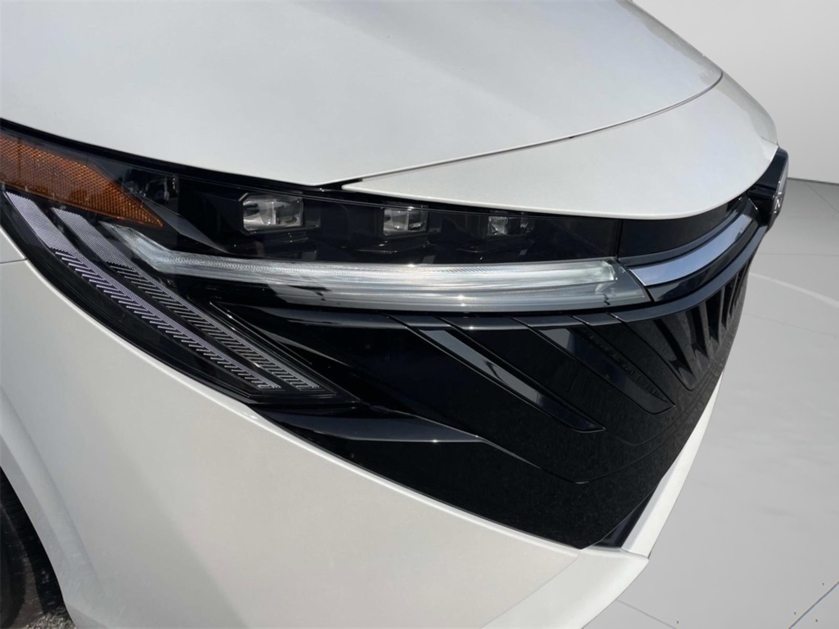 New 2026 Nissan Sentra SR w/ SR Premium Package image 13