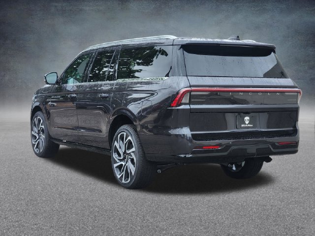 New 2026 Lincoln Navigator L Black Label AWD/4WD image 5