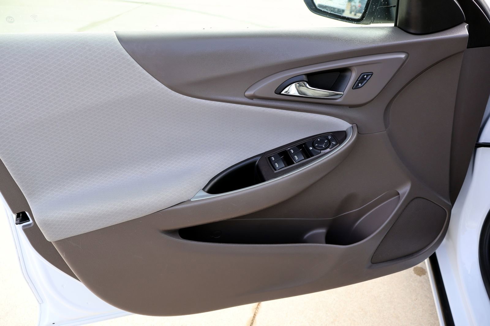 Used 2025 Chevrolet Malibu LT image 21