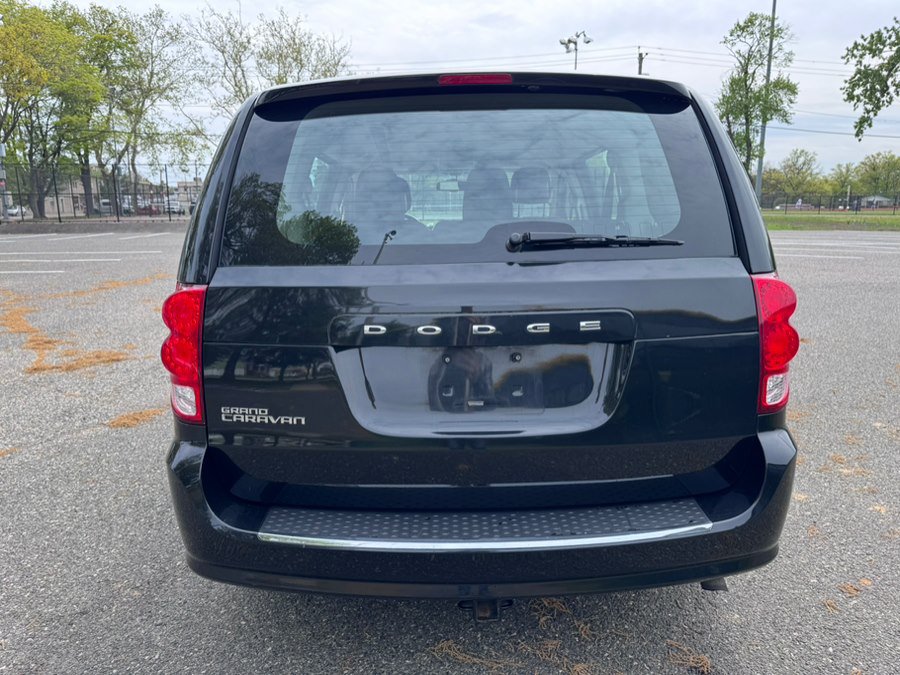 Used 2015 Dodge Grand Caravan American Value Package w/ UConnect Hands-Free Group FWD image 6