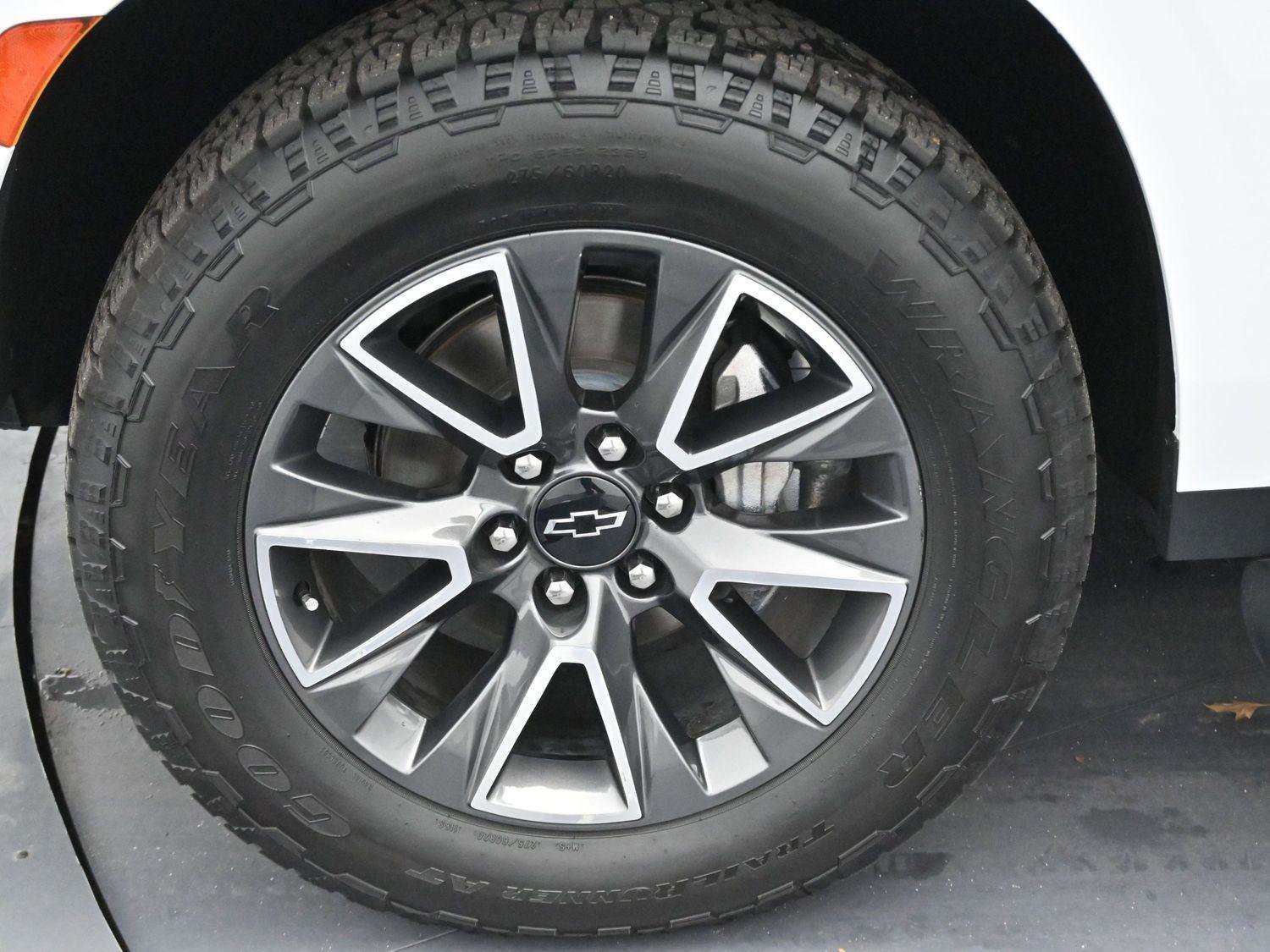 Used 2023 Chevrolet Suburban Z71 AWD/4WD image 43