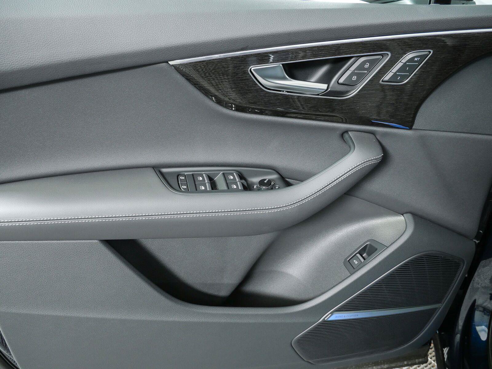 New 2026 Audi Q7 2.0T Premium Plus AWD/4WD image 7