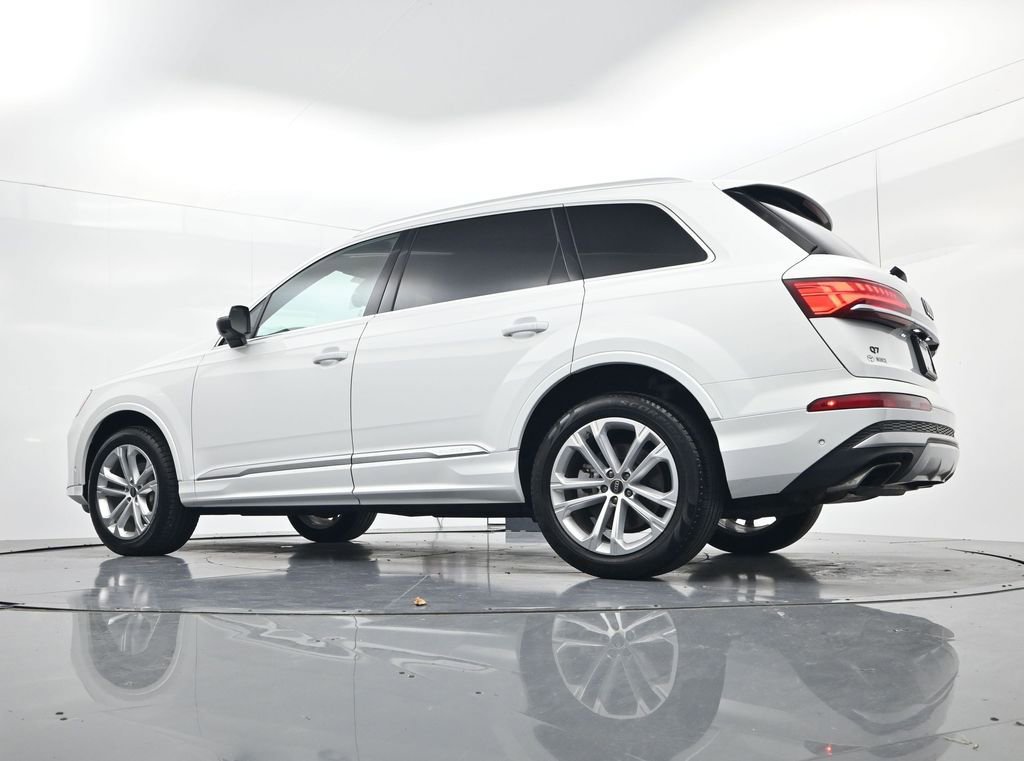 Used 2025 Audi Q7 3.0T Premium Plus AWD/4WD image 59