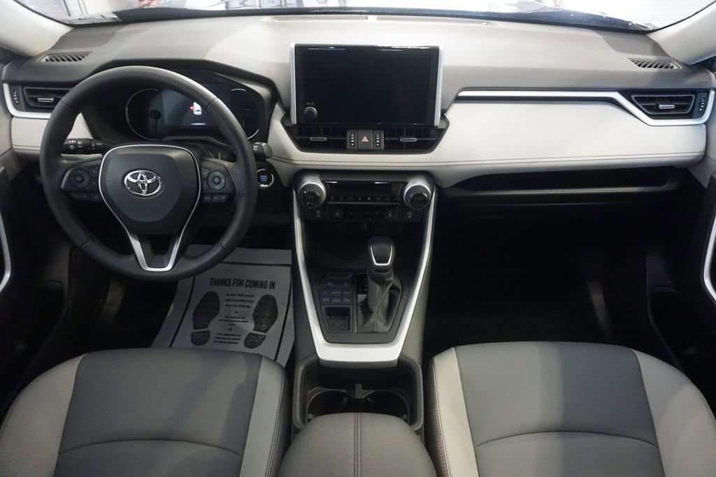 Used 2025 Toyota RAV4 XLE Premium w/ Weather Package AWD/4WD image 27