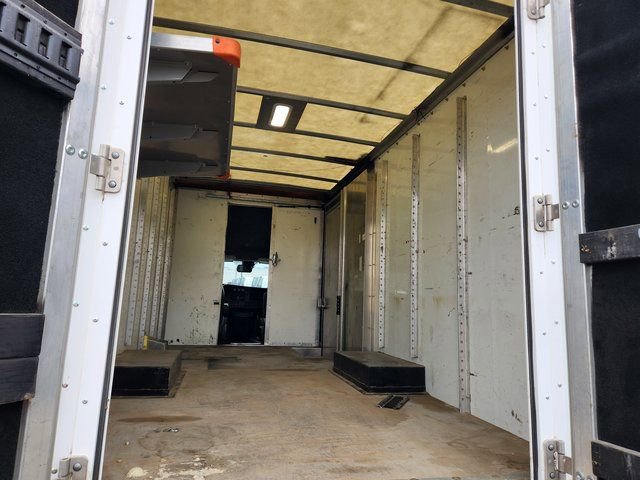 Used 2021 Chevrolet Express 3500 w/ Power Convenience Package RWD image 3