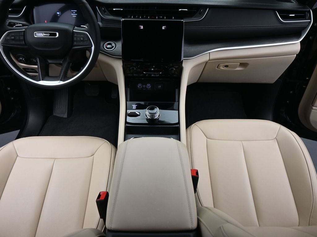 Used 2024 Jeep Grand Cherokee L Limited w/ Trailer Tow Package image 25