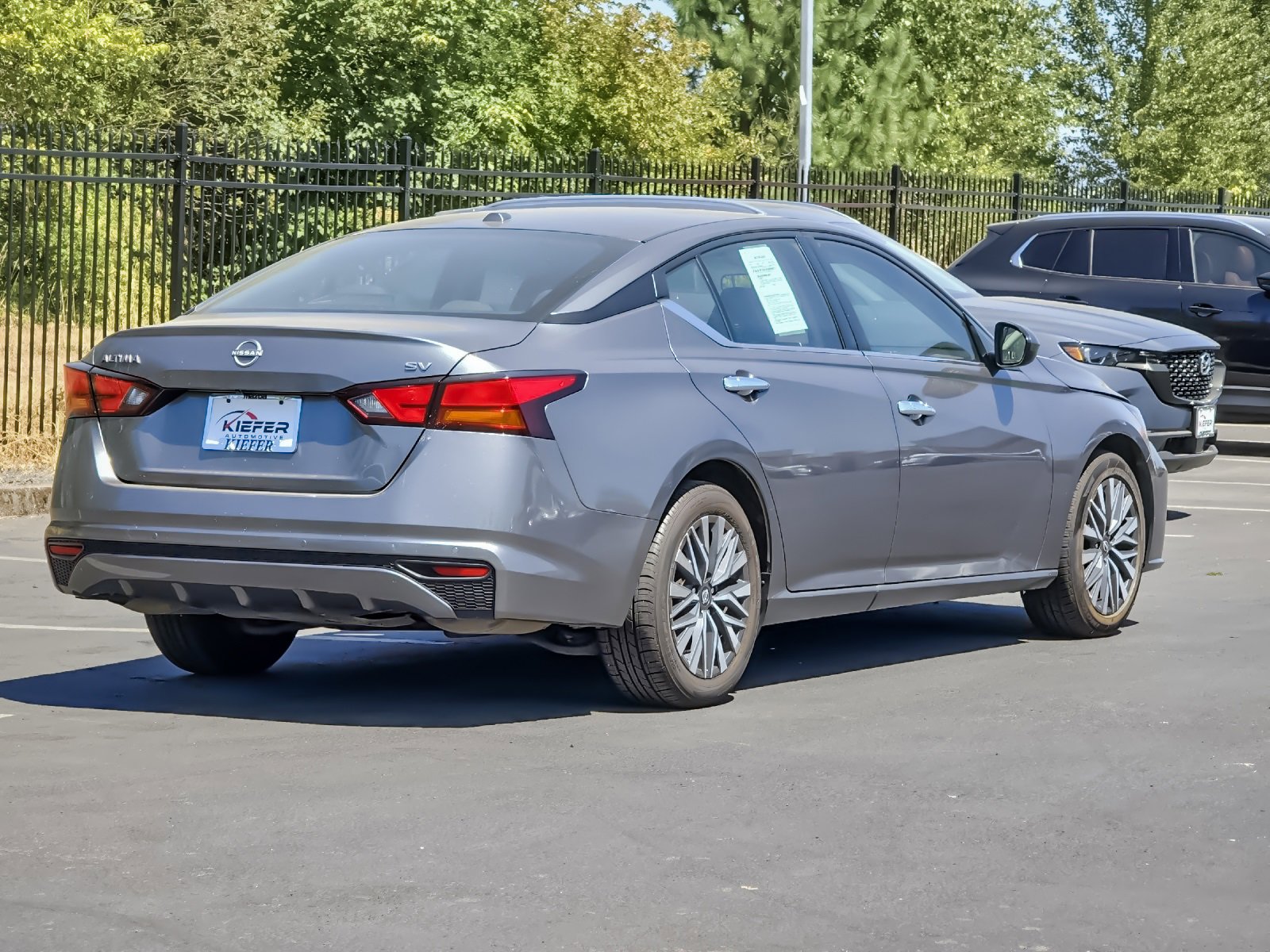 Used 2023 Nissan Altima 2.5 SV image 4