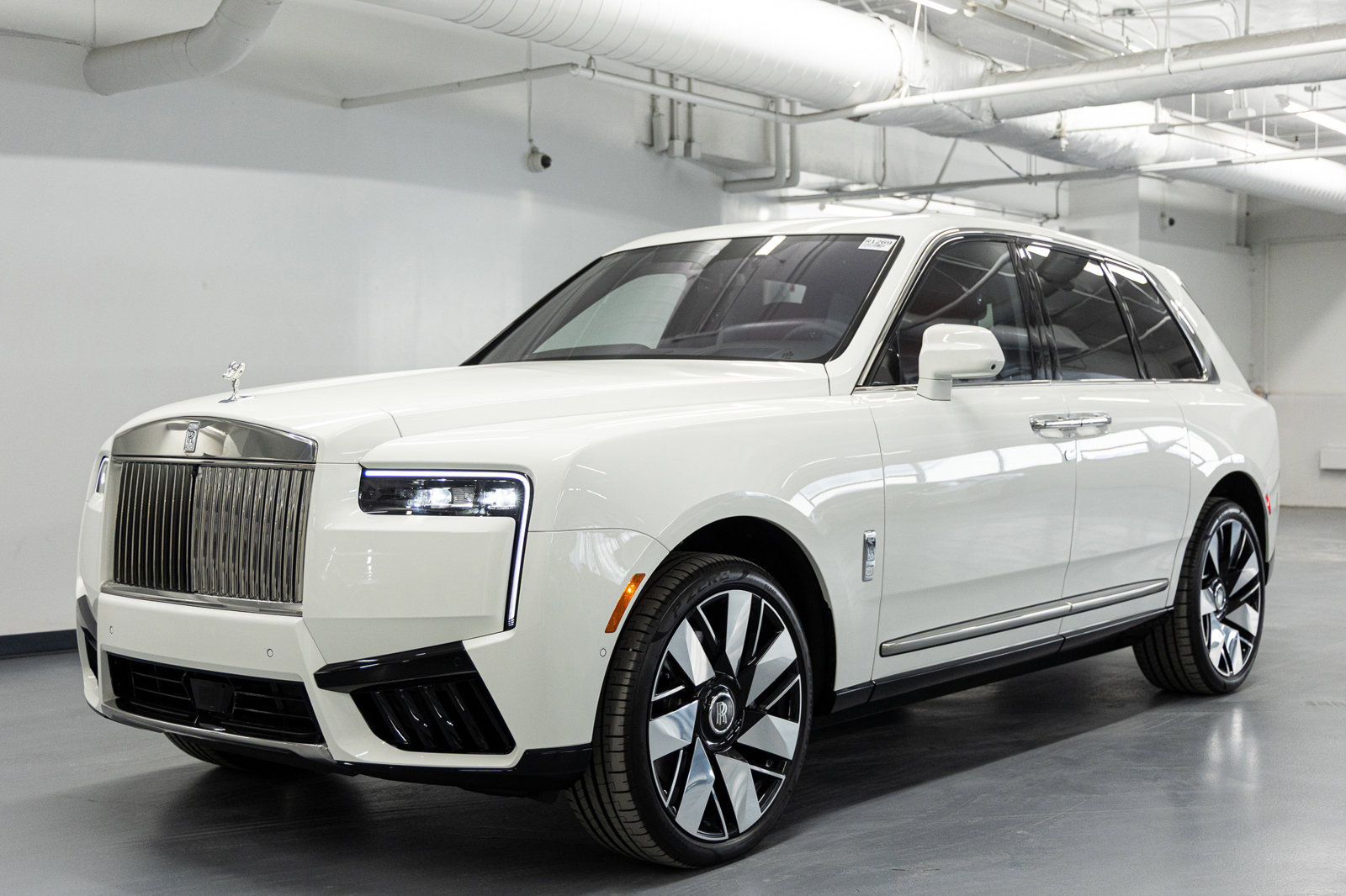 New 2026 Rolls-Royce Cullinan image 1