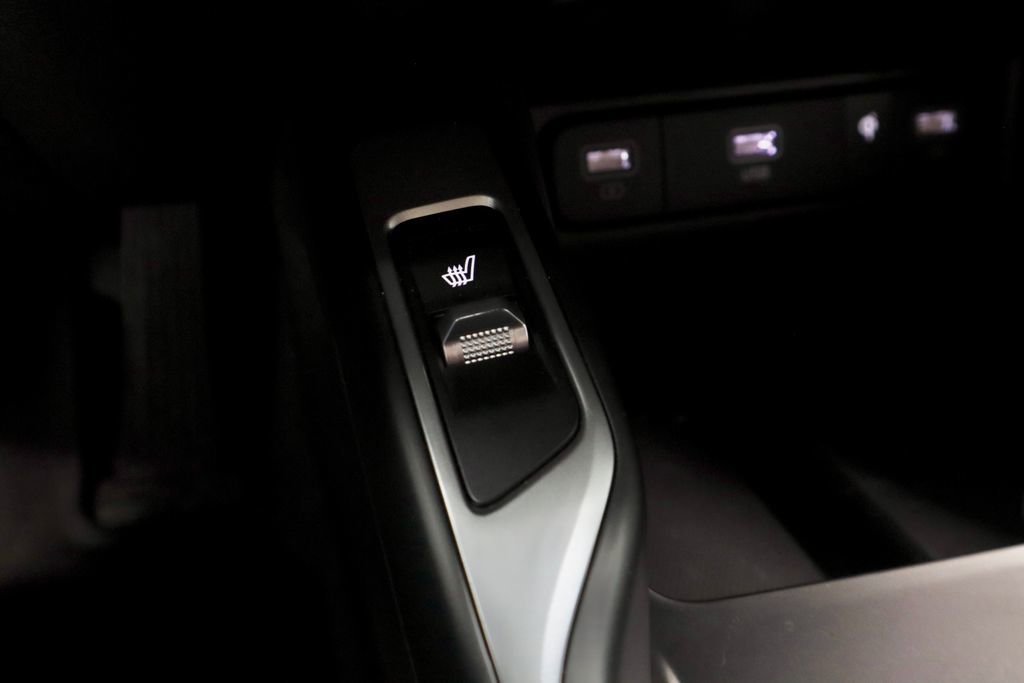 Used 2023 Kia Sorento S w/ Panoramic Sunroof Package image 5