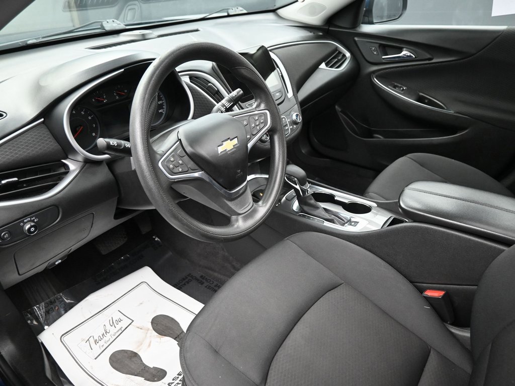 Used 2022 Chevrolet Malibu LT image 25