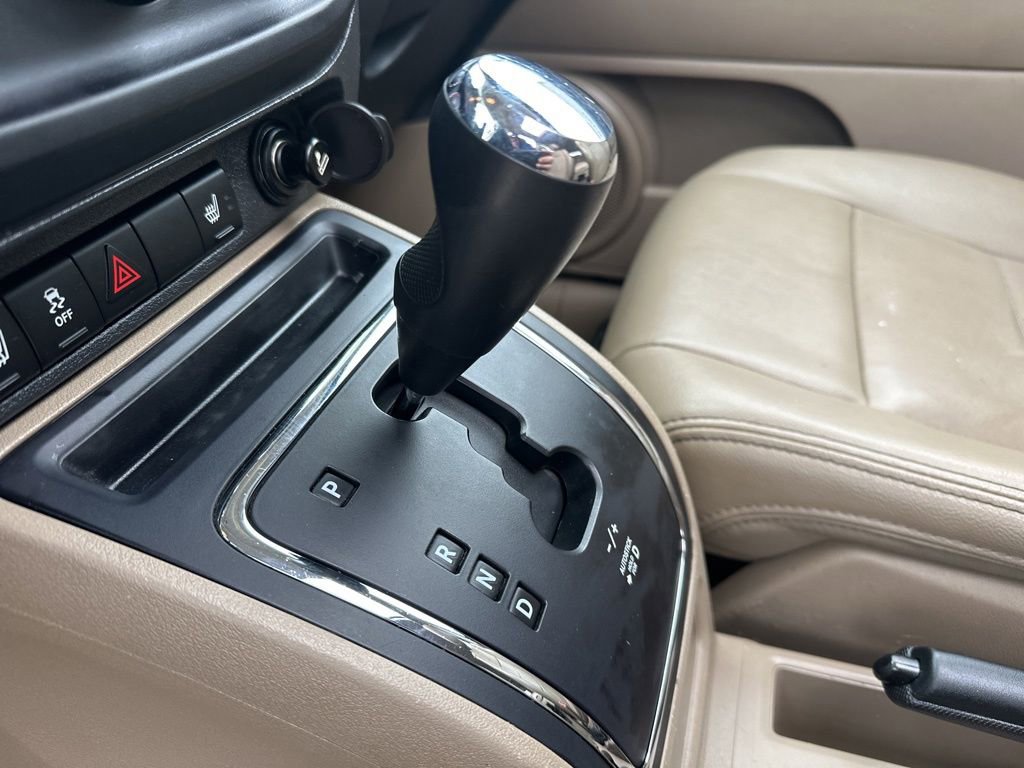 Used 2016 Jeep Patriot High Altitude AWD/4WD image 35