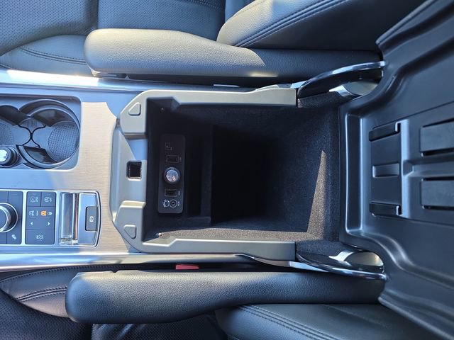 Used 2016 Land Rover Range Rover Sport SE image 27