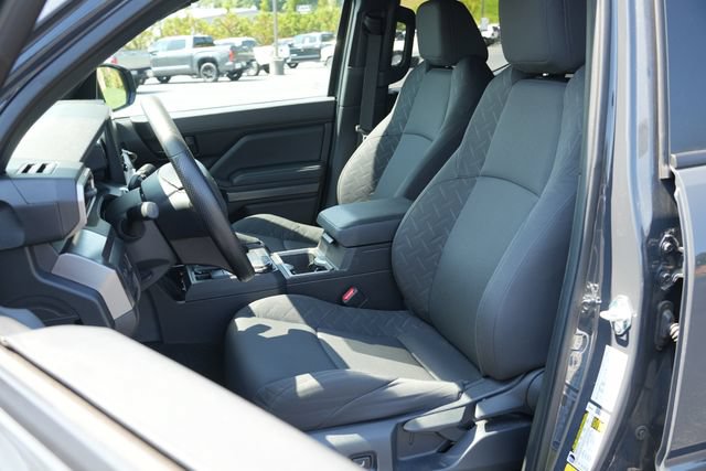 Used 2024 Toyota Tacoma SR5 AWD/4WD image 20