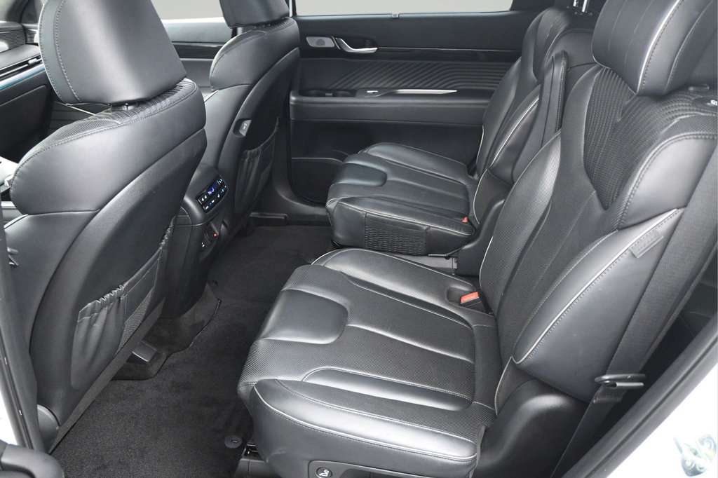 Used 2023 Hyundai Palisade Calligraphy AWD/4WD image 6