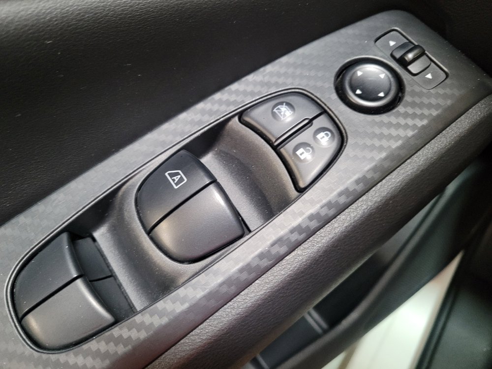 Used 2025 Nissan Altima 2.5 SV FWD image 27