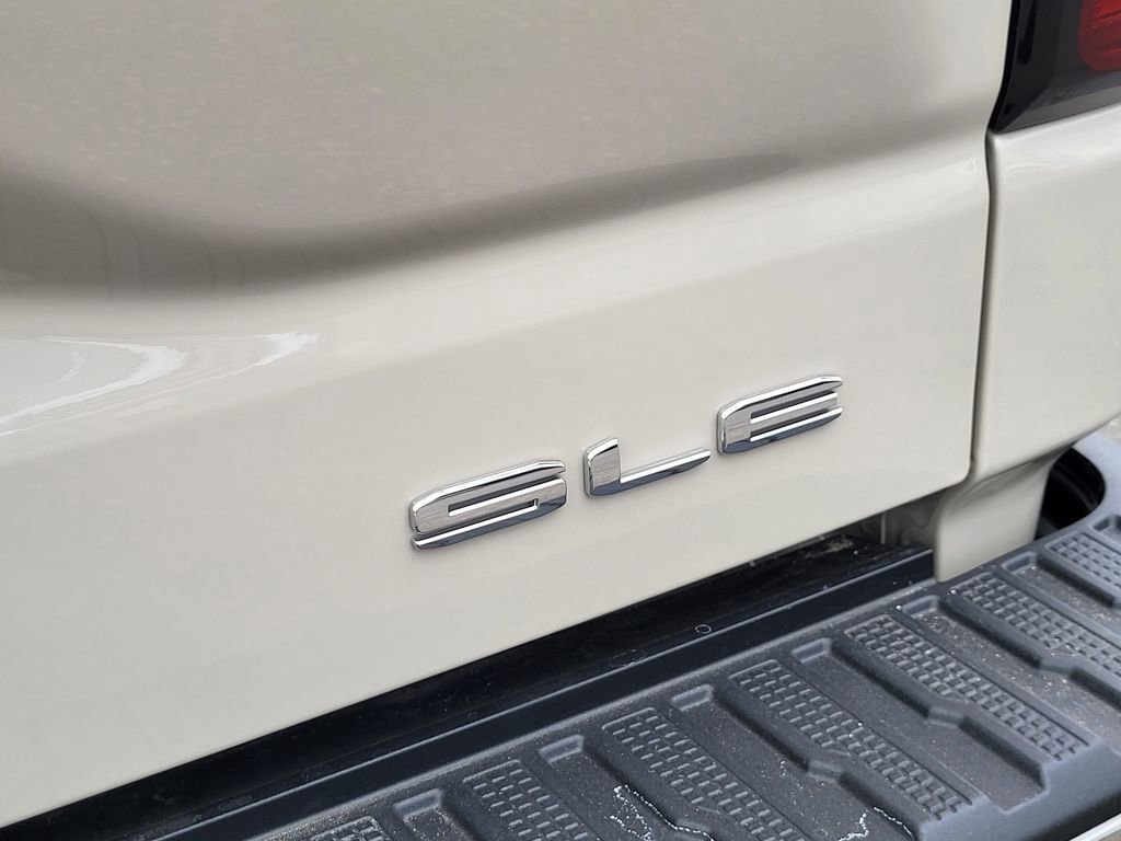 New 2026 GMC Sierra 1500 SLE AWD/4WD image 9