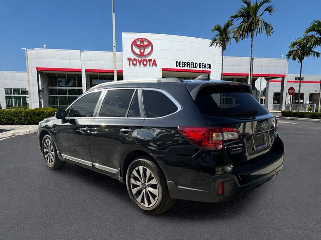 Used 2018 Subaru Outback 3.6R Touring AWD/4WD image 5