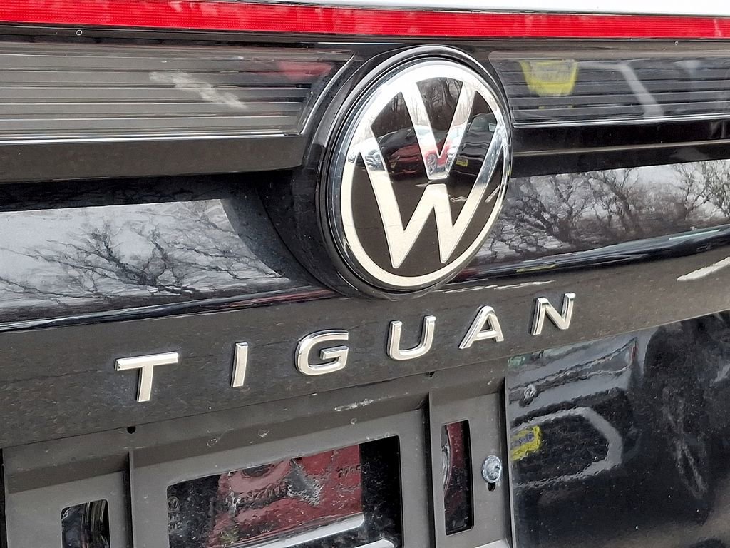 Used 2026 Volkswagen Tiguan SEL R-Line AWD/4WD image 31