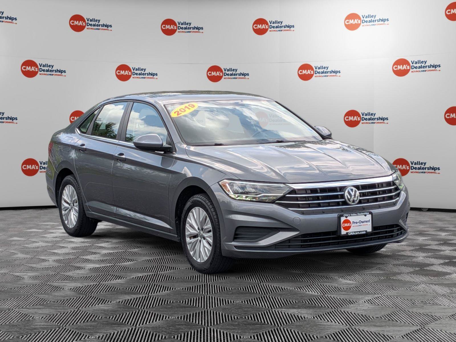 Used 2019 Volkswagen Jetta SE FWD image 3