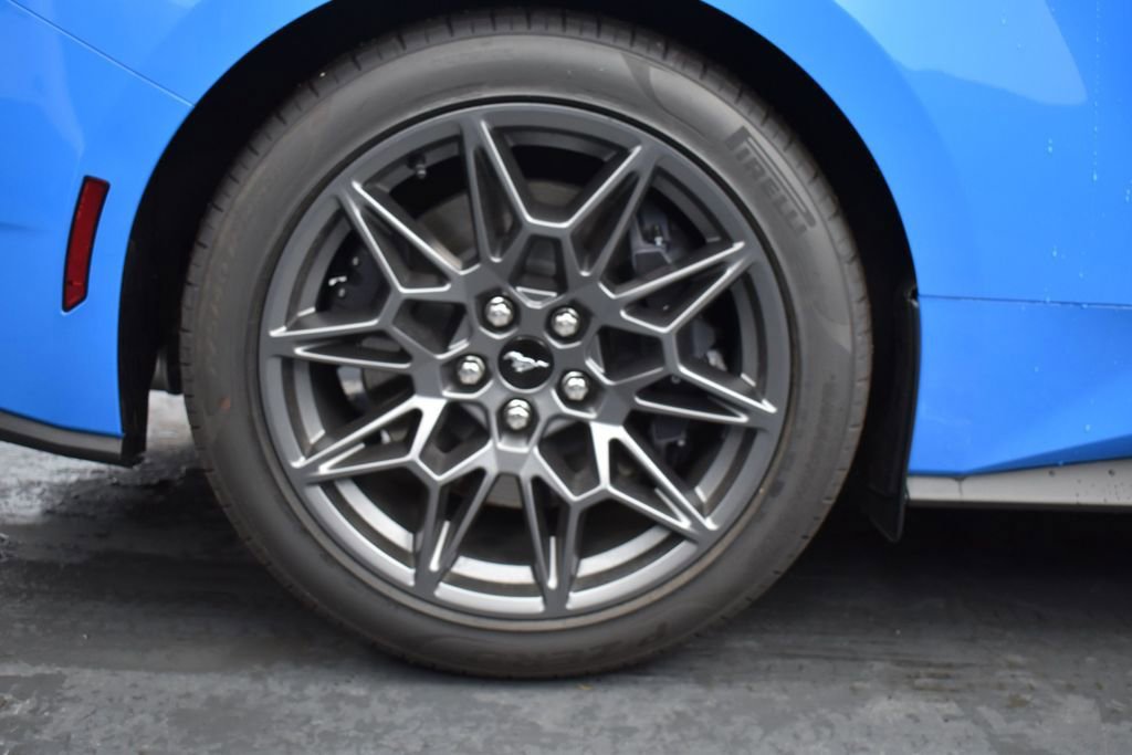 Used 2024 Ford Mustang GT Premium w/ GT Performance Package RWD image 8