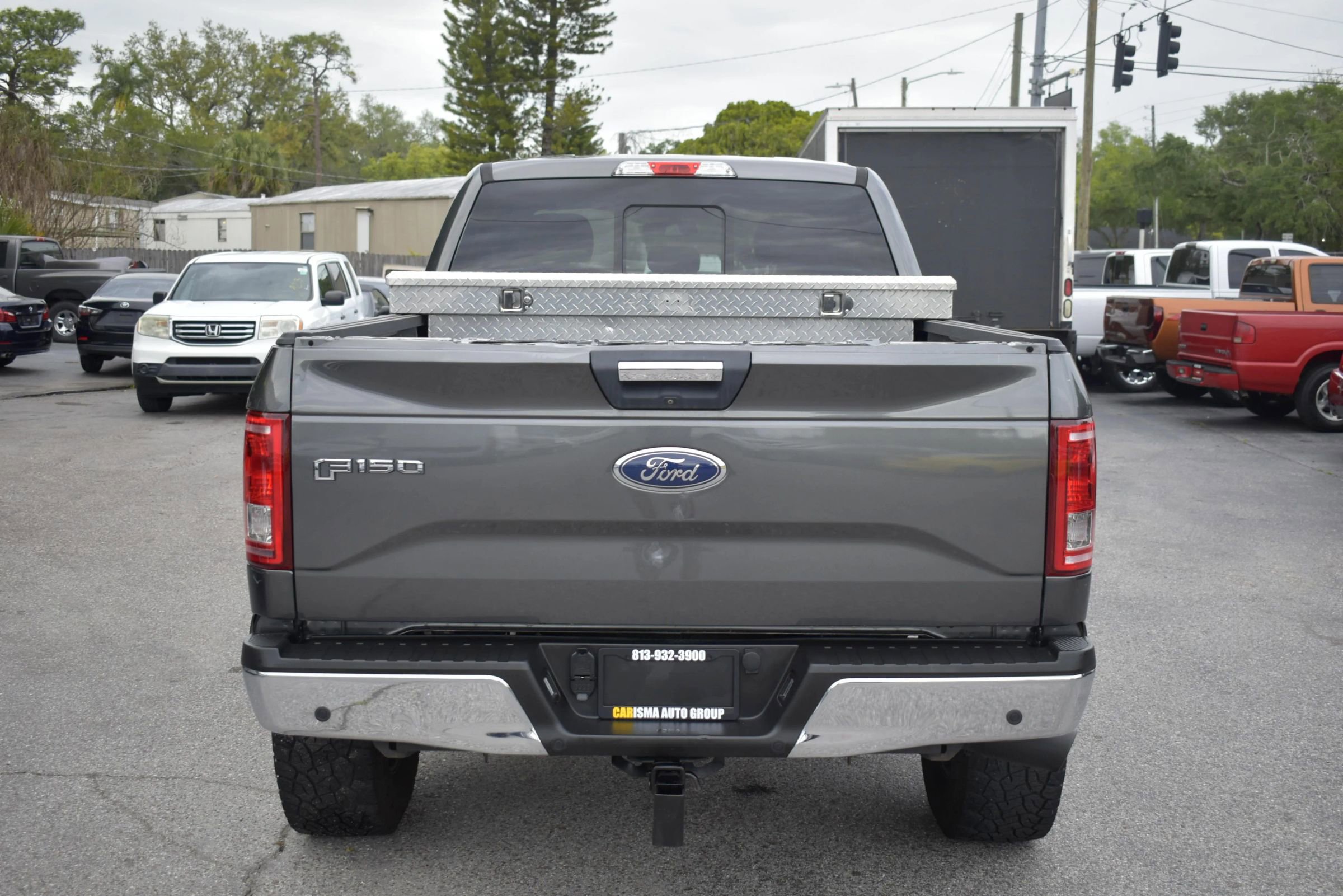Used 2017 Ford F150 XLT w/ Equipment Group 302A Luxury RWD image 8