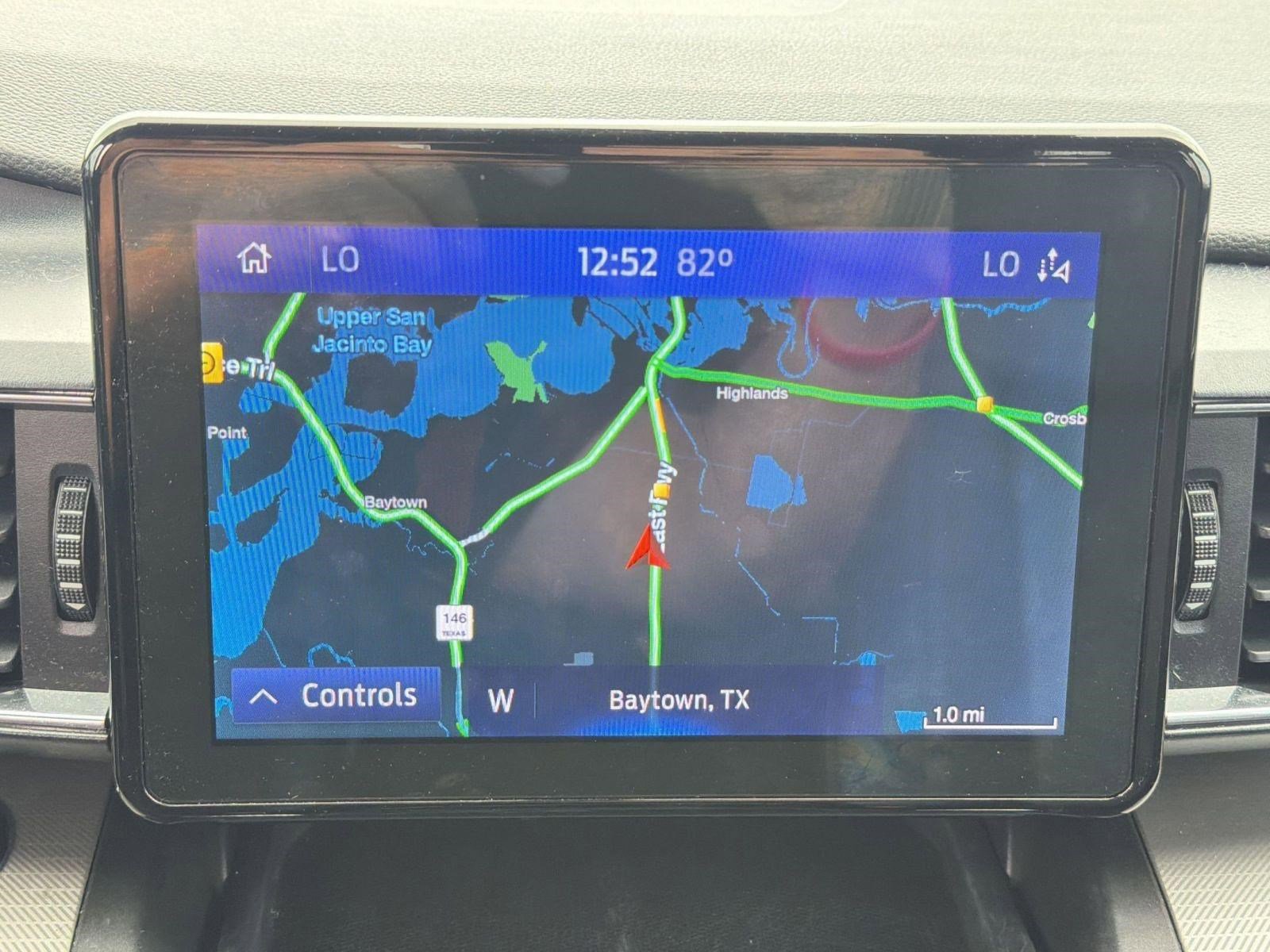 Used 2020 Ford Explorer XLT w/ Equipment Group 202A image 27