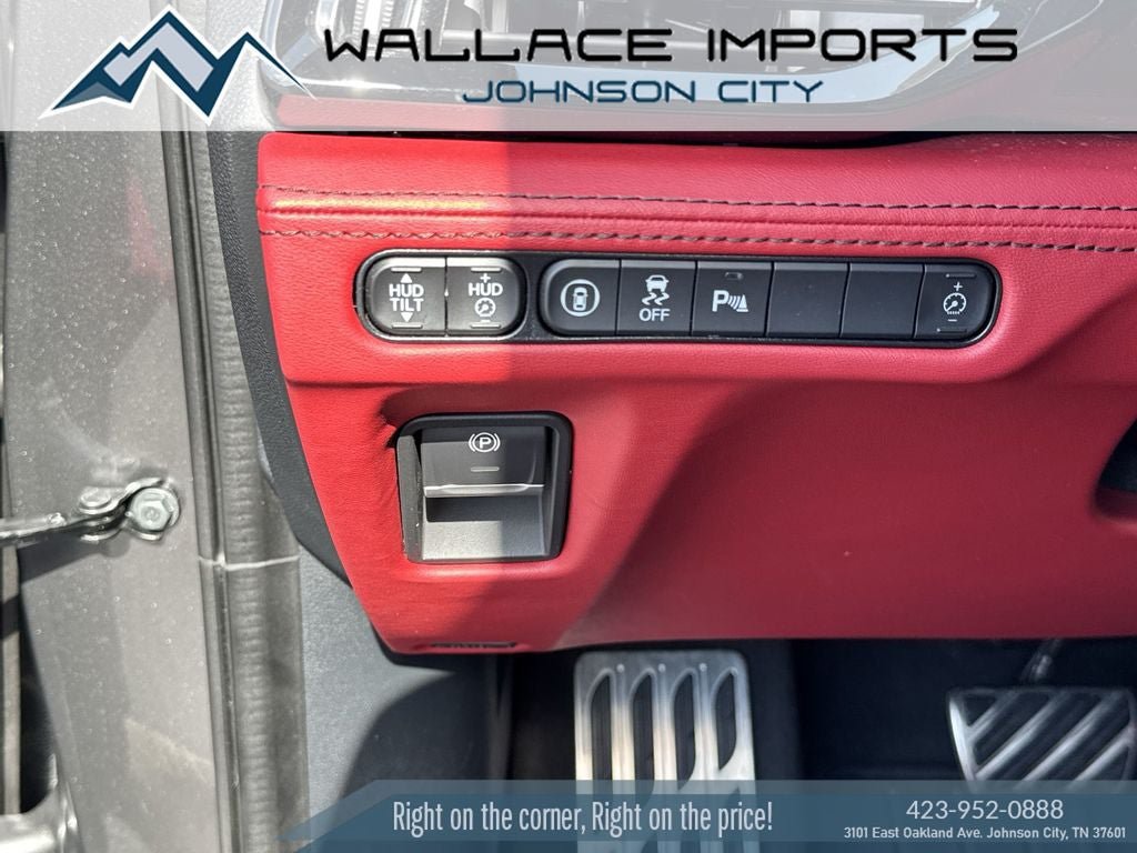 Used 2025 Acura MDX A-Spec AWD/4WD image 33
