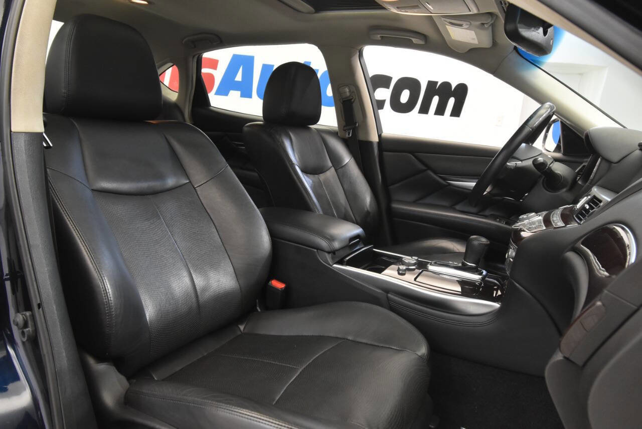 Used 2016 INFINITI Q70 L 3.7 w/ Technology Package image 19